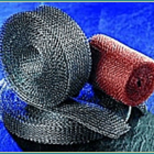 Knitted wire mesh